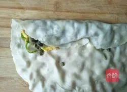 Illustration of how to make water burritos 10