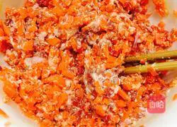 Illustration of how to make carrot meat buns 10