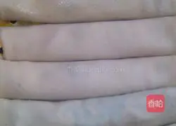 Illustration of making fried egg and leek dumplings 3