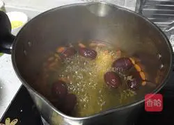 Illustration of how to make golden sesame glutinous rice balls 5