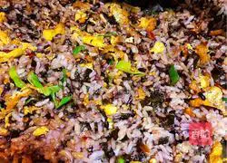 Illustration of how to make fried rice with bean sprouts and bean paste 6