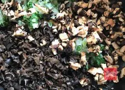 Illustration of how to make vegetarian three fresh dumplings 2