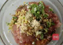 Illustration of how to make rose dumplings 1