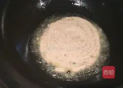 Illustration of how to make golden dough pancakes 9