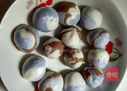 Illustration of how to make Yuhua stone glutinous rice balls 9