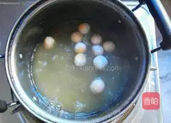 Illustration of how to make two-color glutinous rice balls 4