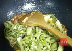 Illustration of how to make fried noodles 10