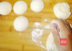 Illustration of how to make white flour steamed buns 8