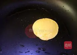 Illustration of how to make milk and egg tortillas 10