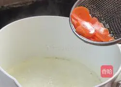 Little White Rabbit Sauce Fried Rice Recipe Illustration 16