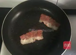 How to make a breakfast sandwich Illustration 2