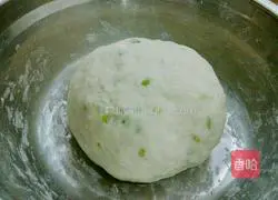 Illustration of how to make scallion pancakes 2