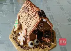 Illustration of how to make gingerbread haunted house 8