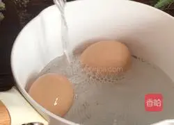 Little White Rabbit Sauce Fried Rice Recipe Illustration 2