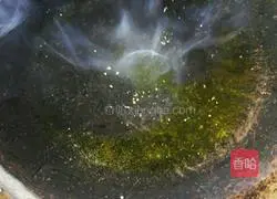 Illustration of how to make barbecue-flavored fried steamed buns 4