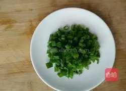 Illustration of how to make hot noodle cakes 2