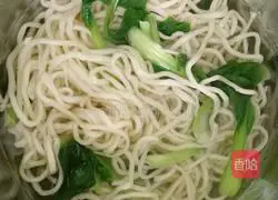 Illustration of how to make refreshing cold noodles 4