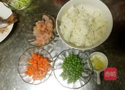 Illustration of how to make nutritious fried rice for children 1