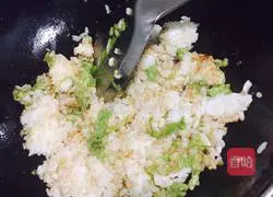 Illustration of how to make shrimp fried rice 7