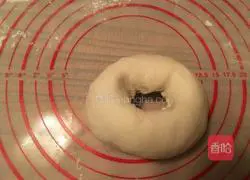 Illustration of making dumplings stuffed with pork and cabbage 12