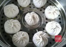 Illustration of how to make dried vegetable buns 12