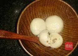 Illustration of how to make potato dumplings 7