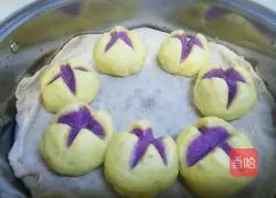 Illustration of how to make double potato blossom steamed buns 12