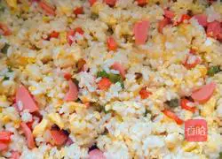 Illustration of home-style egg fried rice 8