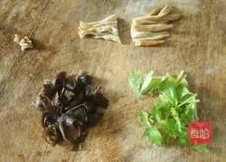 Illustration of how to make small wontons 6