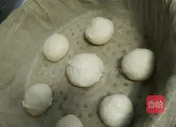 Illustration of how to make cornmeal steamed buns 8