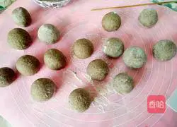 Illustration of how to make black bean noodles and steamed buns 8