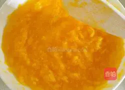 Illustration of how to make small pumpkin steamed buns 2