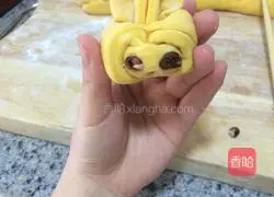 Illustration of how to make animal steamed buns 3