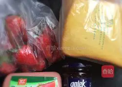 Illustration of making lunch meat sandwich 1