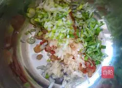 Illustration of how to make Korean kimchi pancake 1