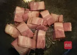 Illustration of how to make fried steamed buns with pepper and eggs 10