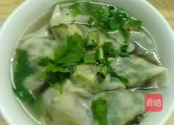 Illustration of how to make leek and egg wontons 3