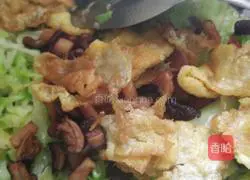 Illustration of how to make cabbage fried rice 5