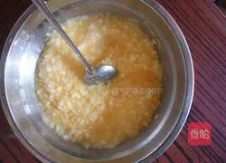 Illustration of how to make egg pancakes 3