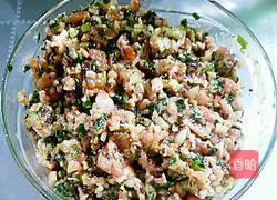 Illustration of how to make big meat dumplings with mushrooms and vegetables 11