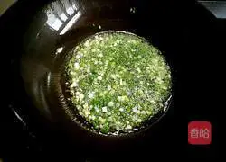 Illustration of how to make fried rice with onion, ham, sausage and eggs 8