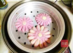 Purple Sweet Potato Flower Steamed Buns Recipe Illustration 17