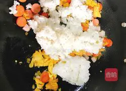 Egg Fried Rice Illustration of how to do it 7
