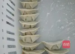 Illustration of how to make shepherd's purse dumplings 7