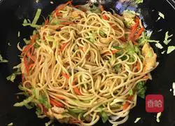 Vegetarian fried noodles illustration 5