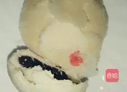 I love this simple rose cake recipe 8