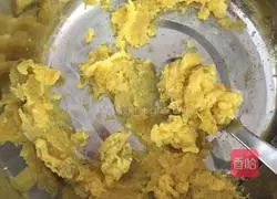 Illustration of how to make sweet potato and honey steamed buns 2