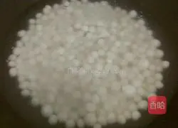 Illustration of making glutinous rice dumplings 3