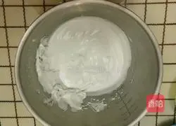 Illustration of how to make protein coconut cake 3