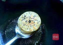 Illustration of how to make dumpling skin version of sesame cakes 8